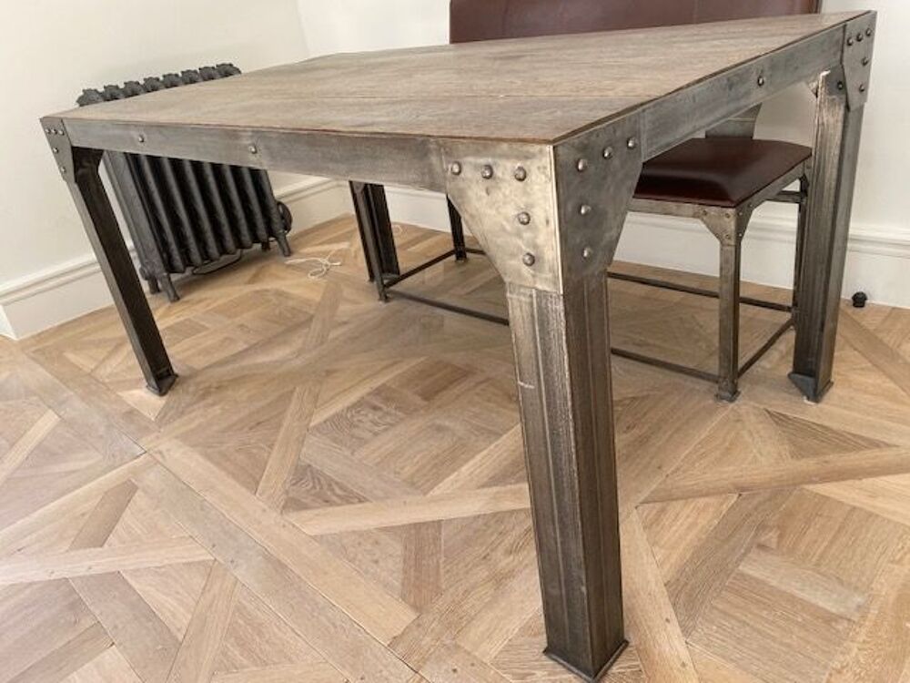 ensemble table industrielle + chaises + banc Meubles