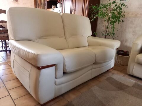 Canap 2 places + 2 fauteuils assortis, cuir, couleur beige  450 Chalons-sur-Marne (51)