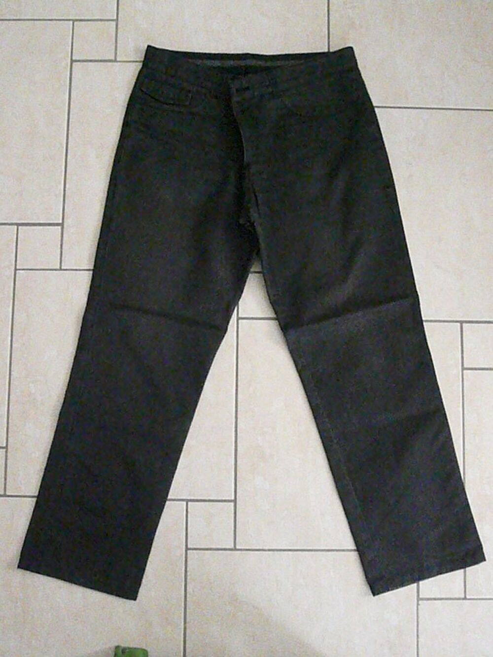 Pantalon homme gris anthracite Taille 44 Vêtements