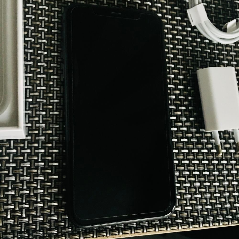 IPhone 11 Noir 128 Go Téléphones et tablettes