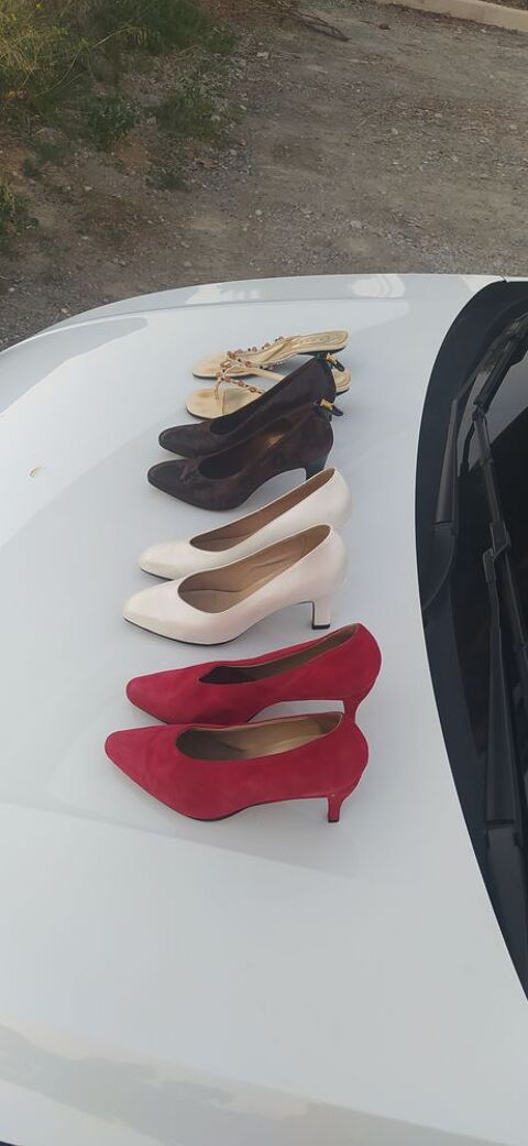 CHAUSSURES FEMMES OU TRAVESTIS 5 Tourette-du-Château (06)