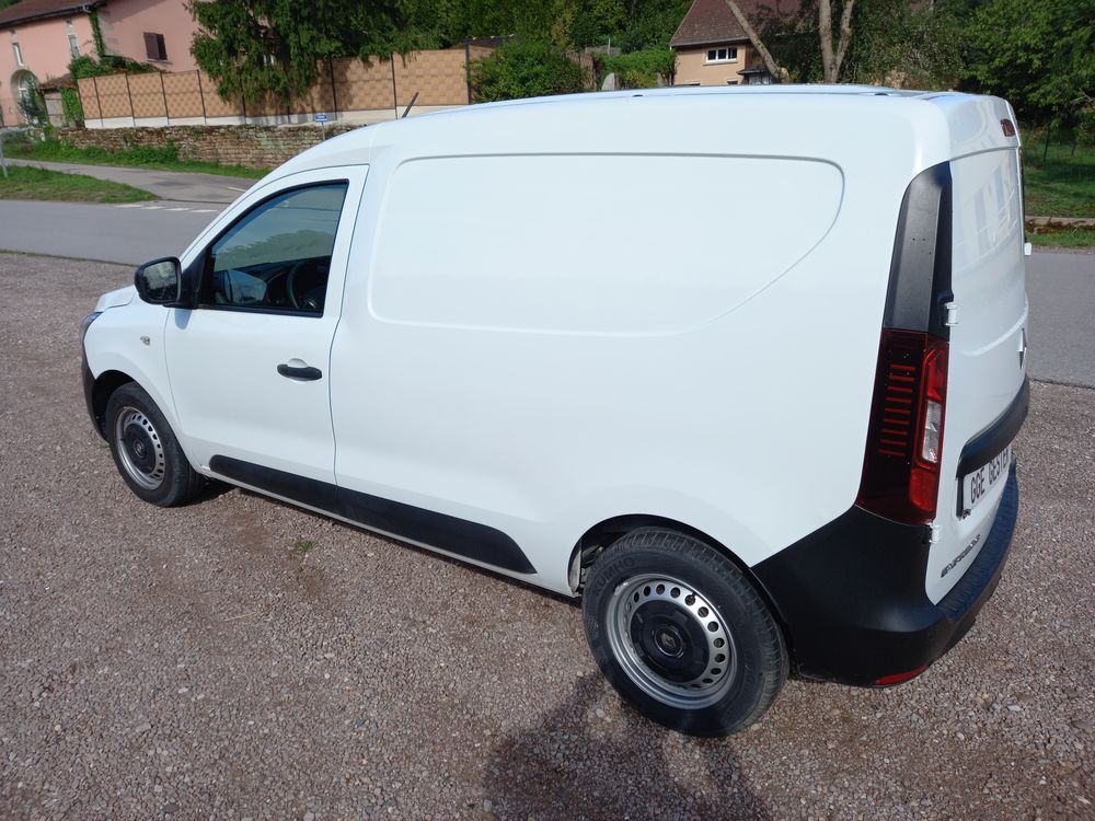 Express VAN STE 1.3 TCE 100 CONFORT 2 PLACES SEULEMENT 4260 KMS 2023 occasion 88220 Urim&eacute;nil