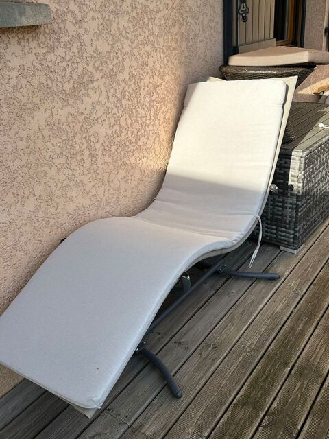 Bain de soleil Saint-Ondras (38)