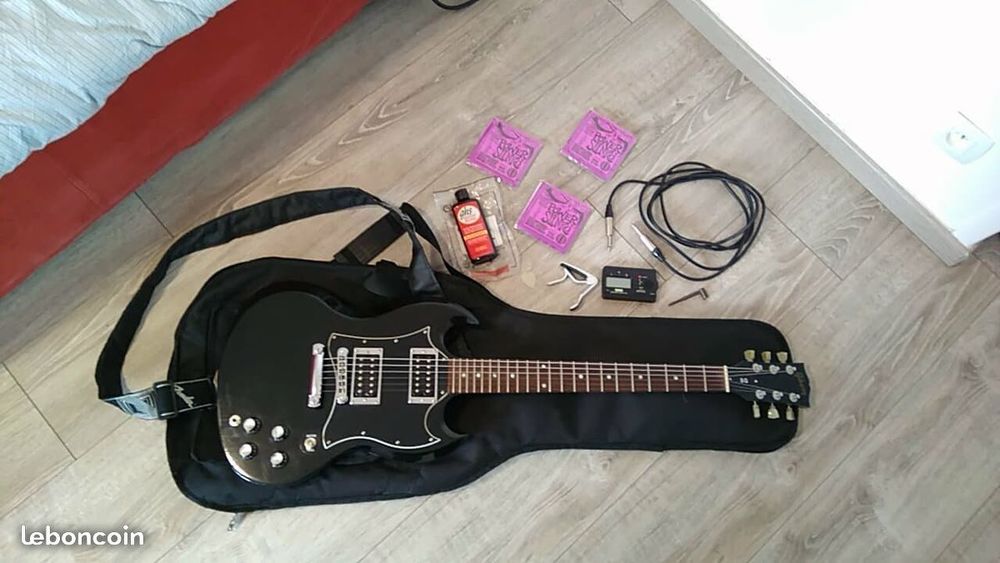 Guitare gibson sg sp&eacute;cial Instruments de musique