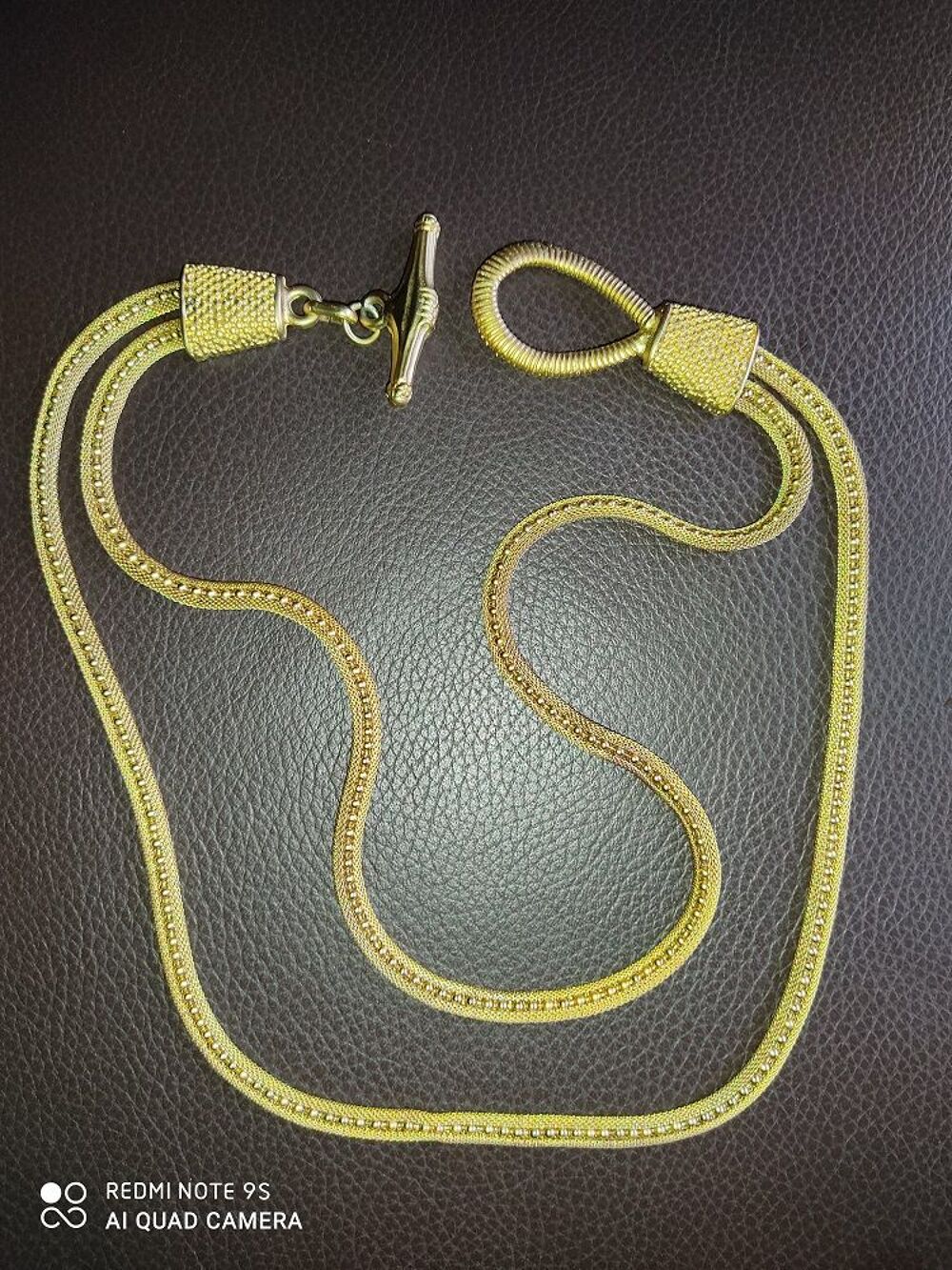 Ceinture dor&eacute;e neuf Bijoux et montres