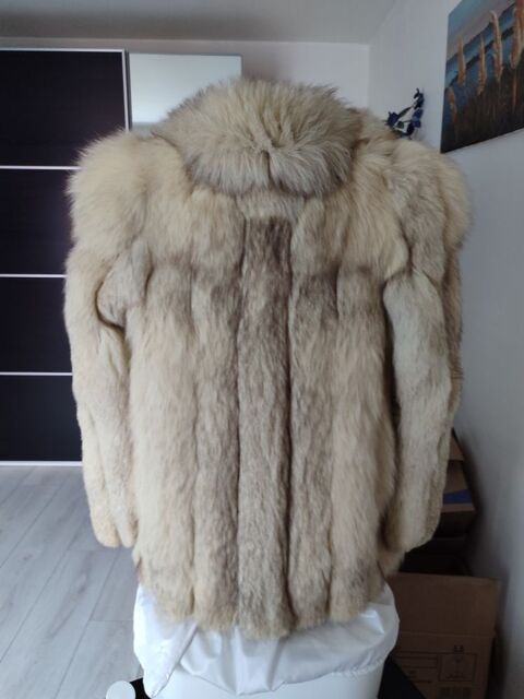 Veste fourrure renard argent� 150 Basse-Goulaine (44)