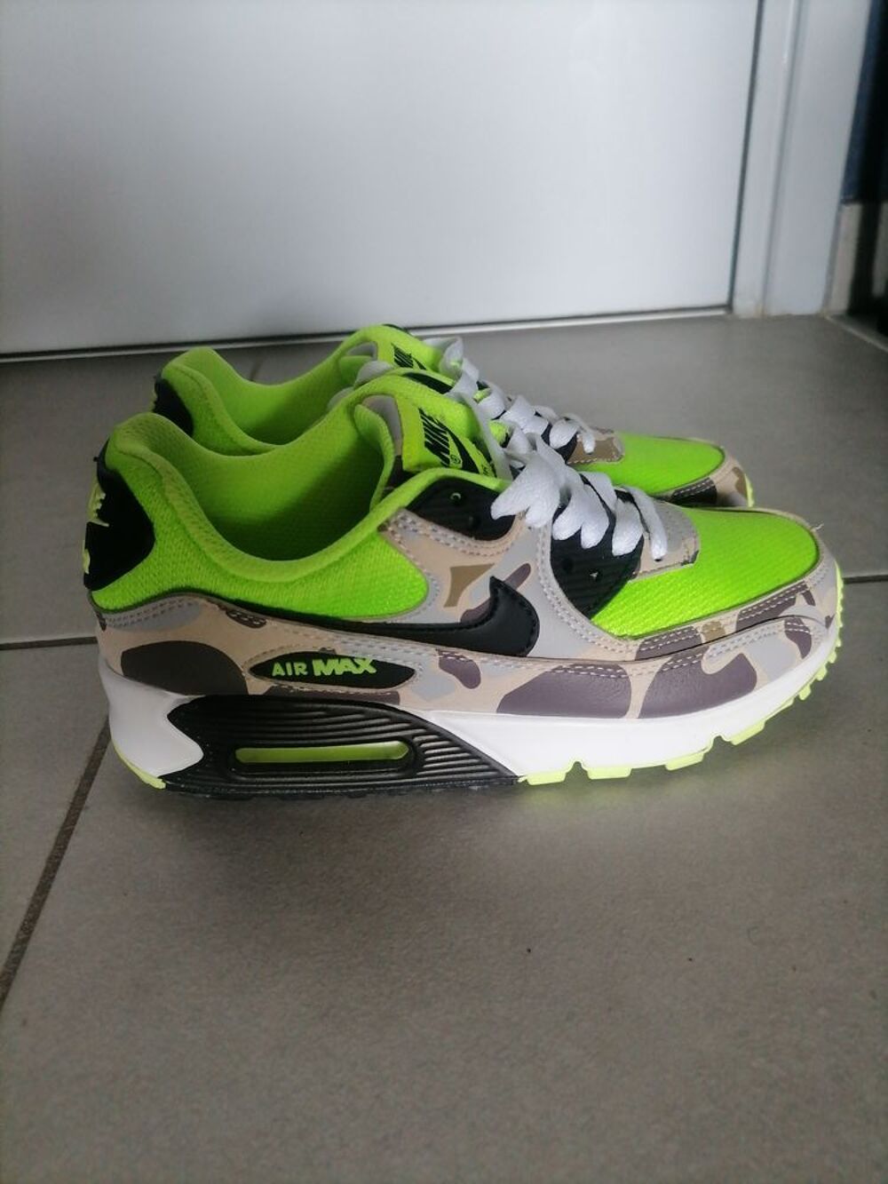 Air max top femme kaki