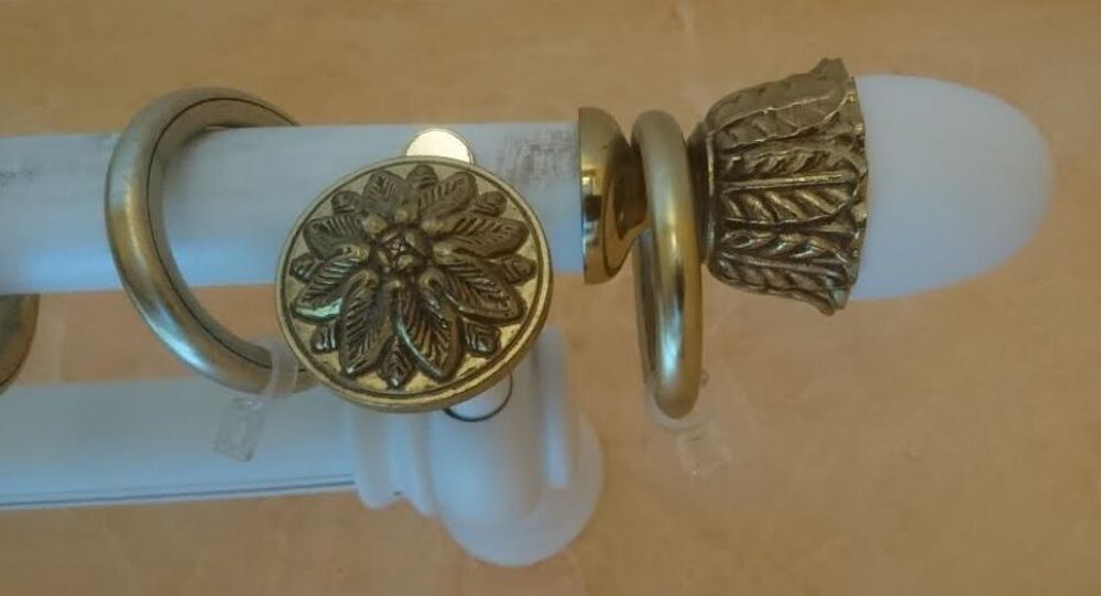 Ensemble tringles &agrave; rideaux, bois et laiton massif D�coration