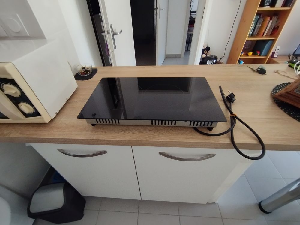 Table de cuisson vitroc&eacute;ramique 2feux a poser ou a encastrer Electroménager
