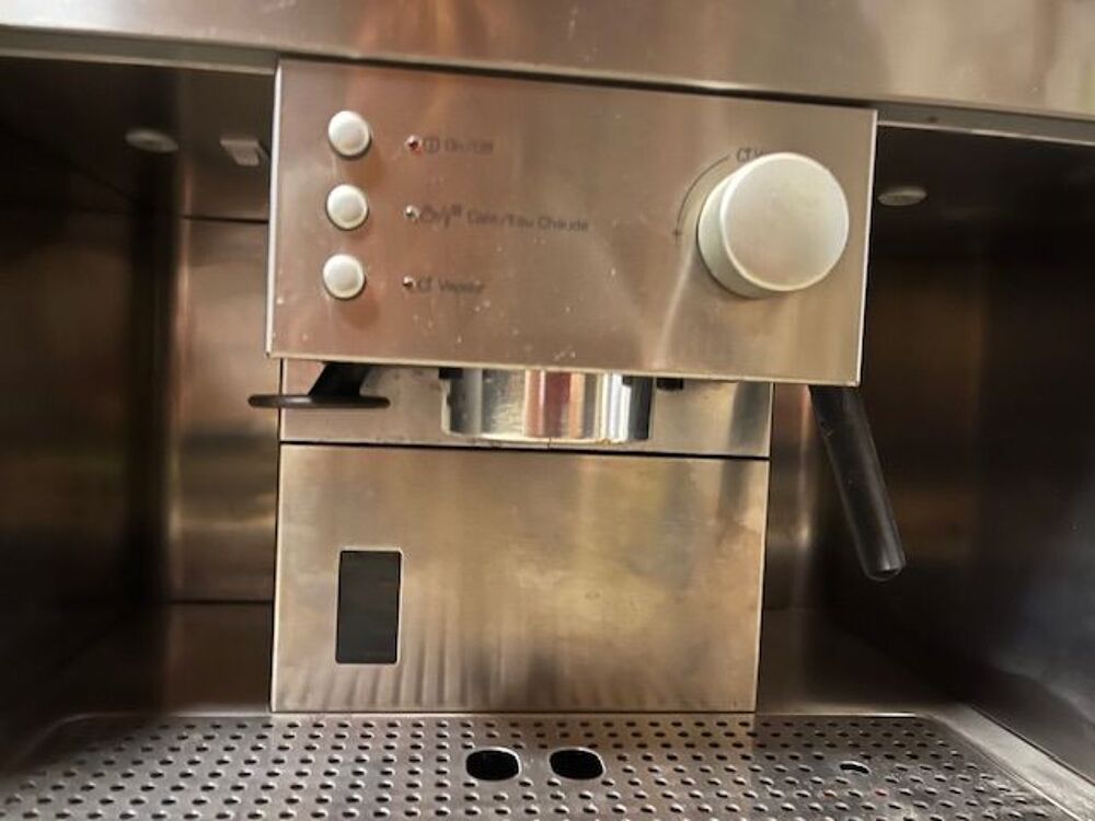 machine &agrave; caf&eacute; encastrable Whirlpool Electromnager