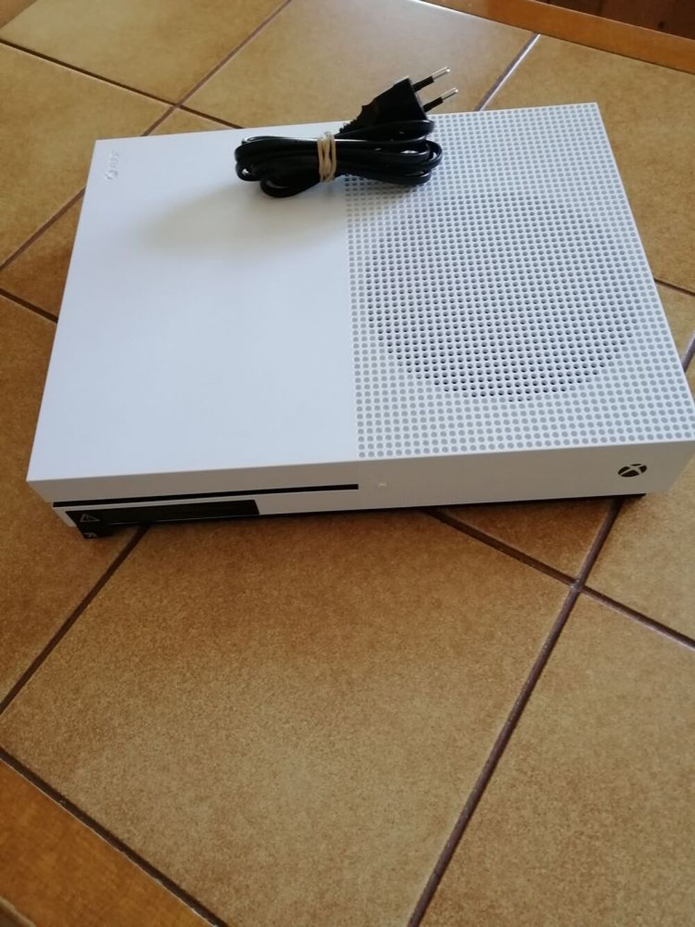 X Box one S Consoles et jeux vidéos