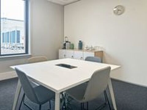   Réservez un espace de bureau ouvert pour les entreprises de toutes tailles à Lesquin, Atrium  