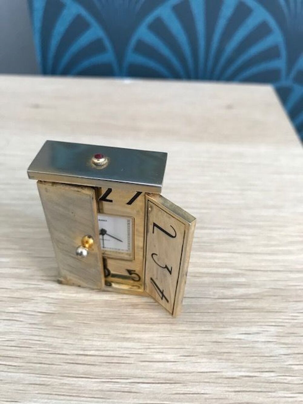 Horloge r&eacute;veil Addex Décoration