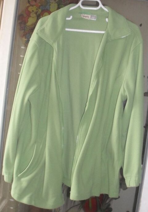 Gilet manches longues molletonn T52 Vert Pomme 15 Montreuil (93)