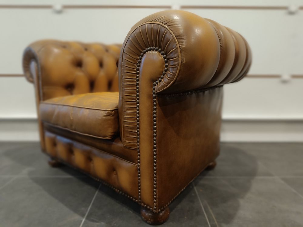 V&eacute;ritable fauteuil chesterfield 1 place en cuir Meubles
