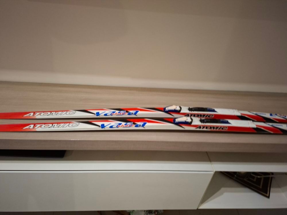 3 paires de SKIS de Fond
Sports