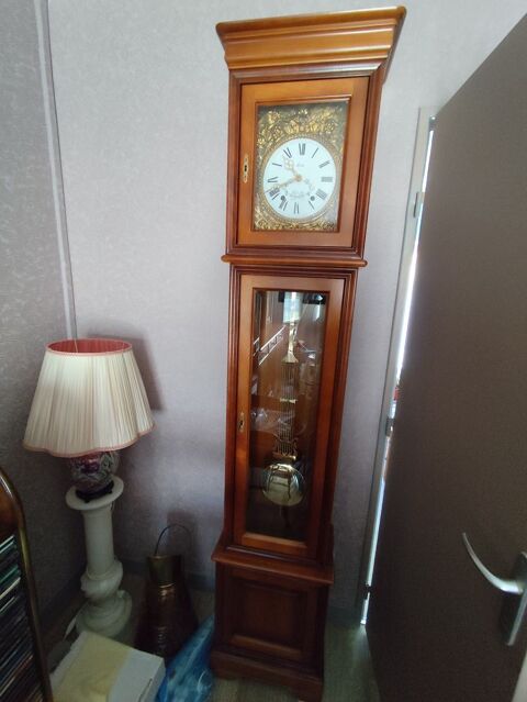 Comtoise en merisier style Louis Philippe 1100 Leers (59)