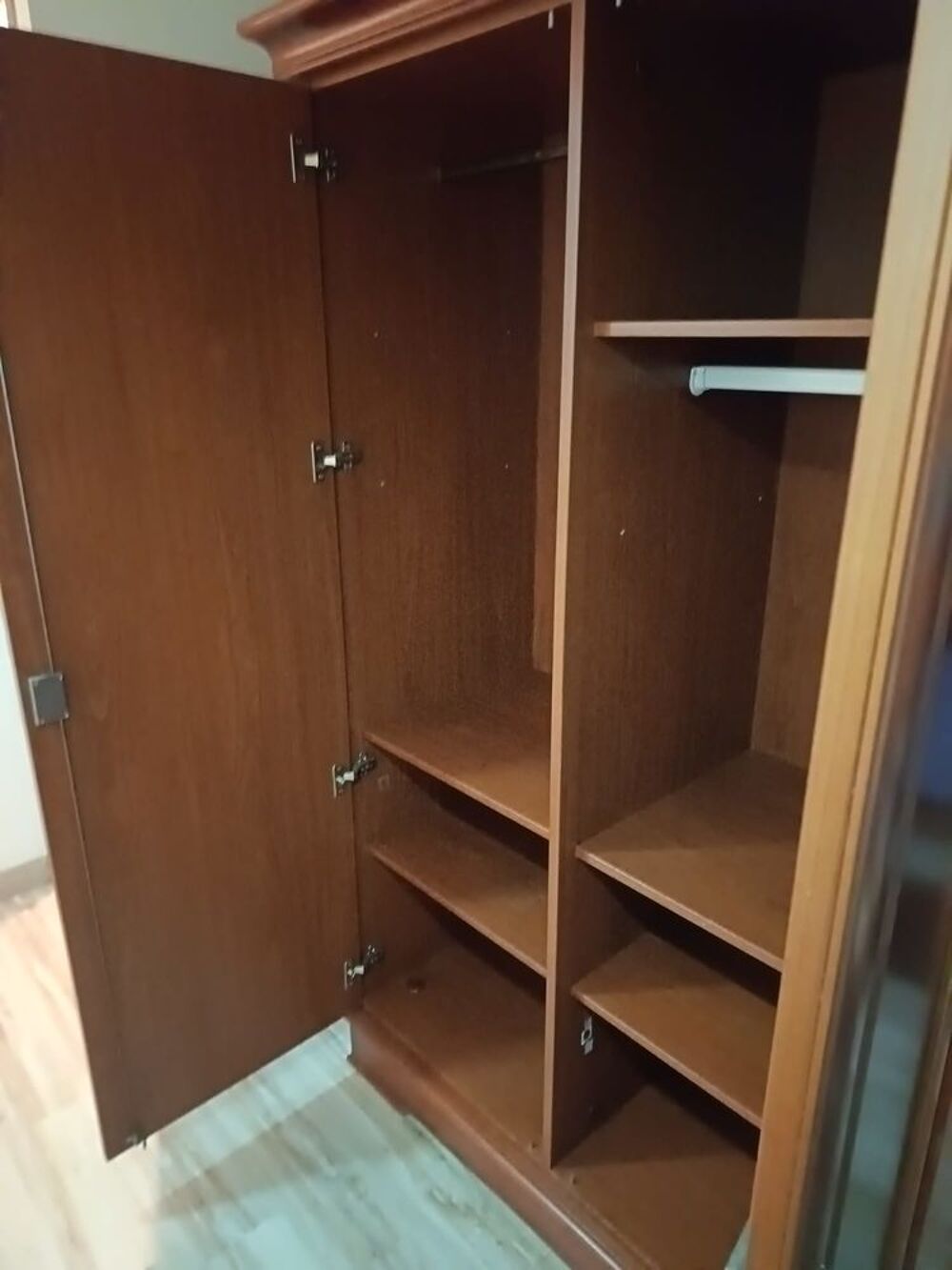 Armoire bois double portes Meubles