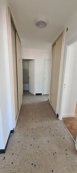  Appartement  louer 4 pices 73 m
