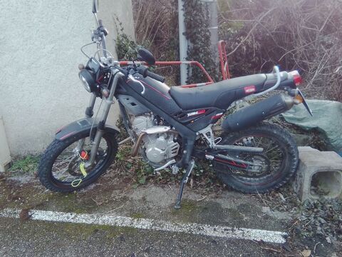 Moto RIEJU 2017 occasion Saint-Jean-d'Hérans 38710