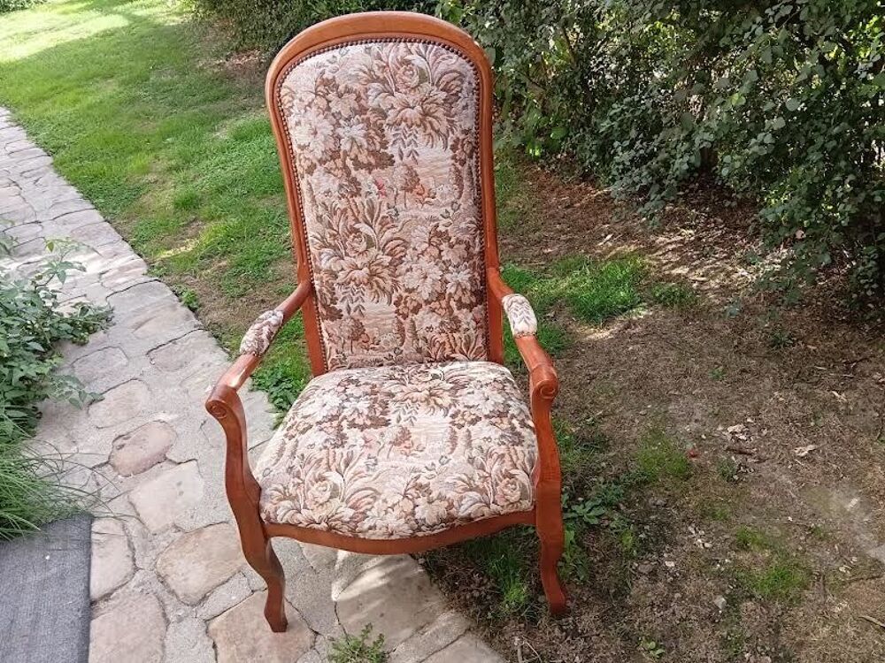 FAUTEUIL VOLTAIRE BOIS ET TISSU FLEURI Meubles