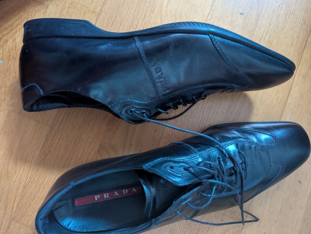Chaussures &agrave; lacets homme PRADA Chaussures