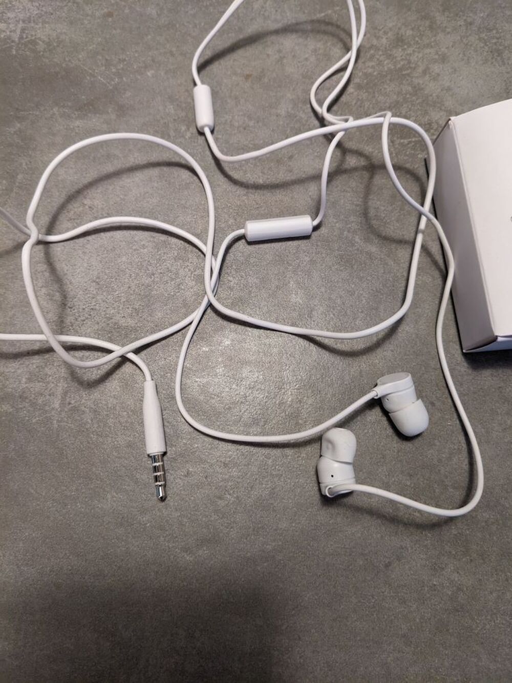 &eacute;couteur t&eacute;l&eacute;phone pixel neuf jamais utilis&eacute;.
Frais de port Audio et hifi