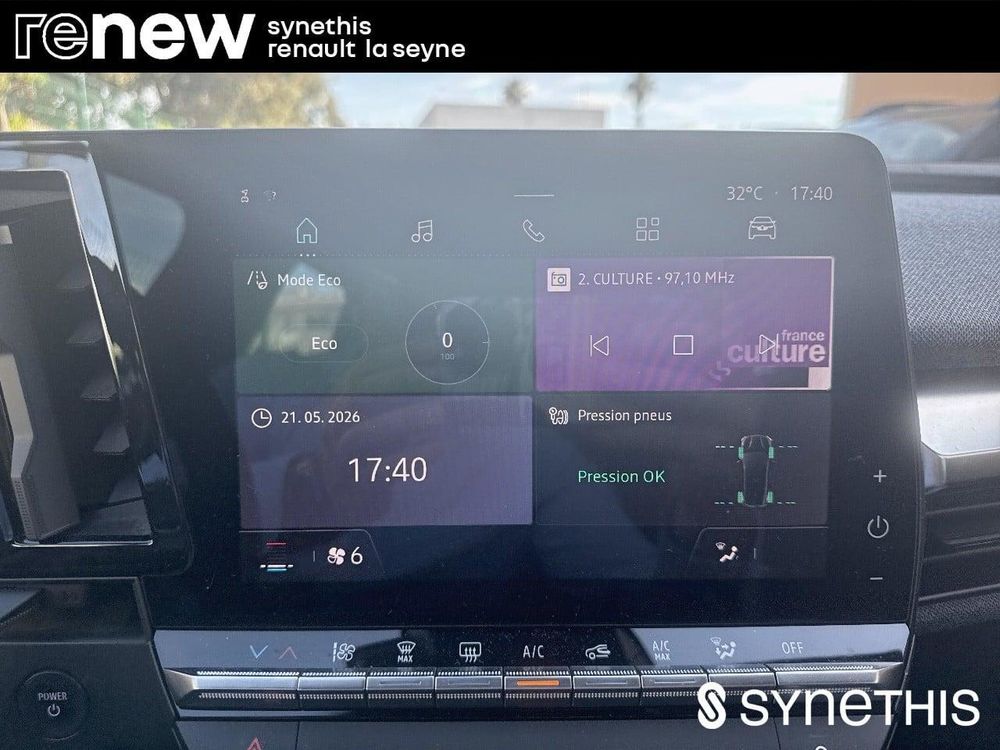M&eacute;gane Megane E-Tech EV40 130ch standard charge Equilibre 2023 occasion 83500 La Seyne-sur-Mer