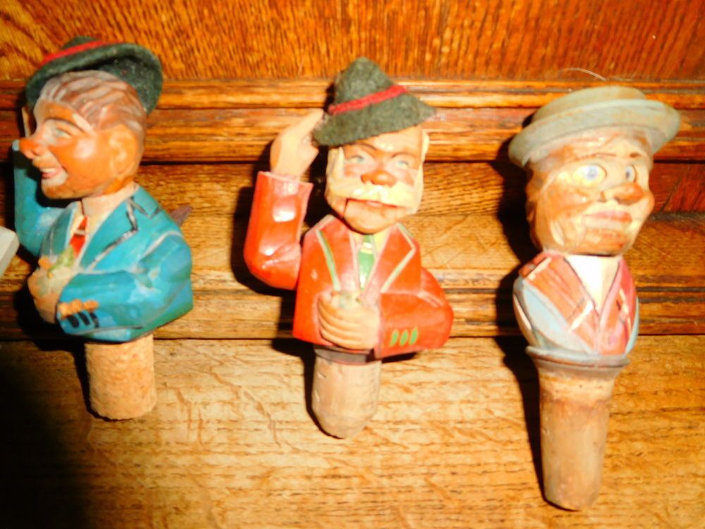 bouchons artisanaux anciens articul&eacute;s-automatis&eacute;s 