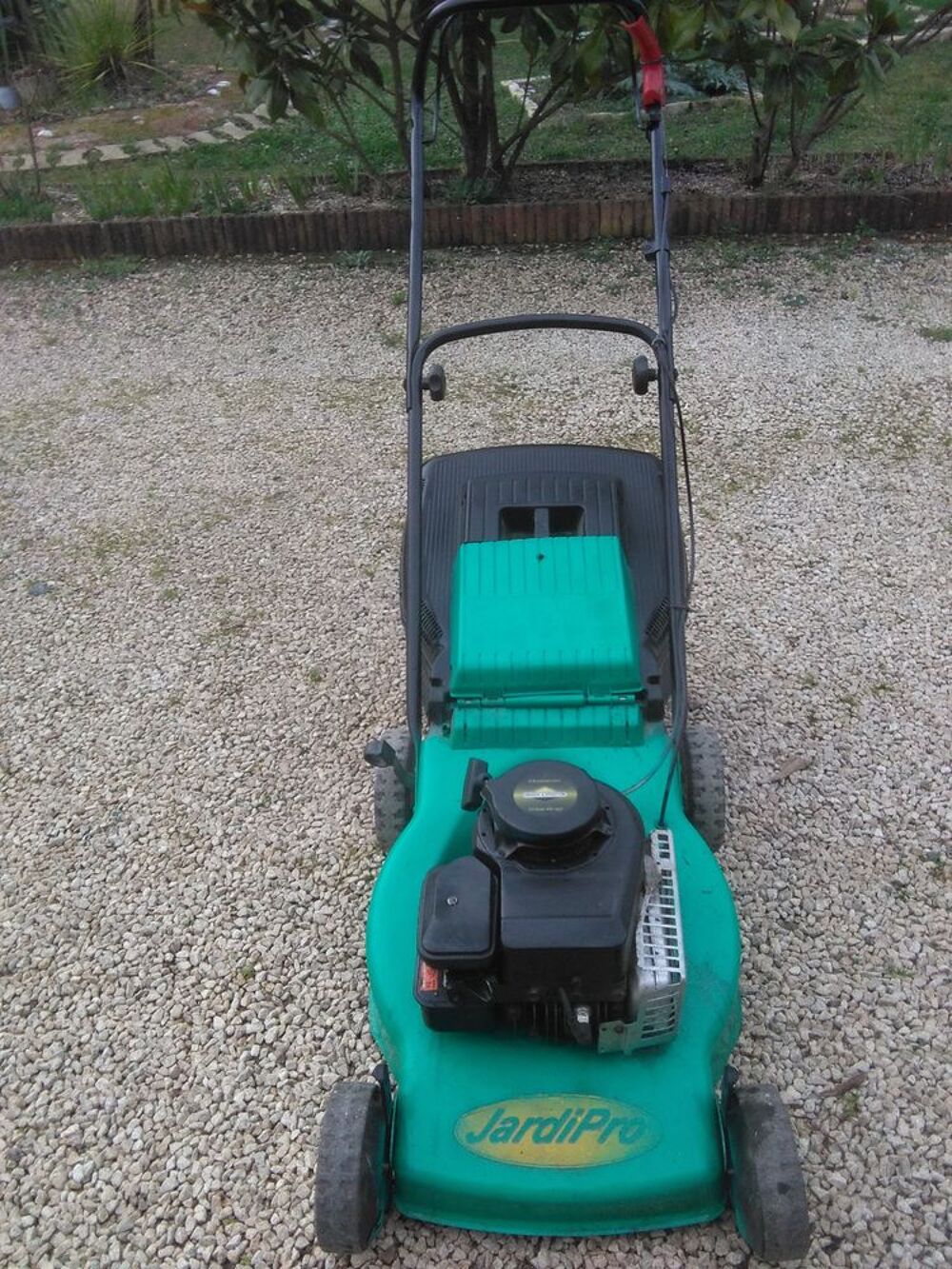 tondeuse &agrave; gazon non tract&egrave;e honda Jardin