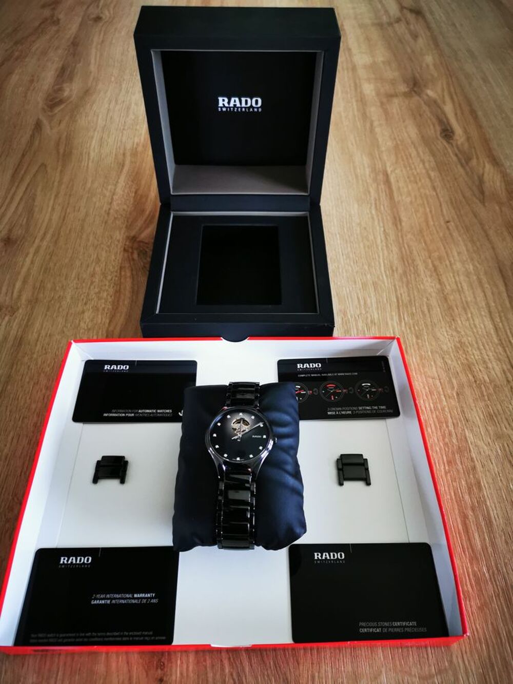 Montre de Luxe SUISSE de la marque RADO Bijoux et montres