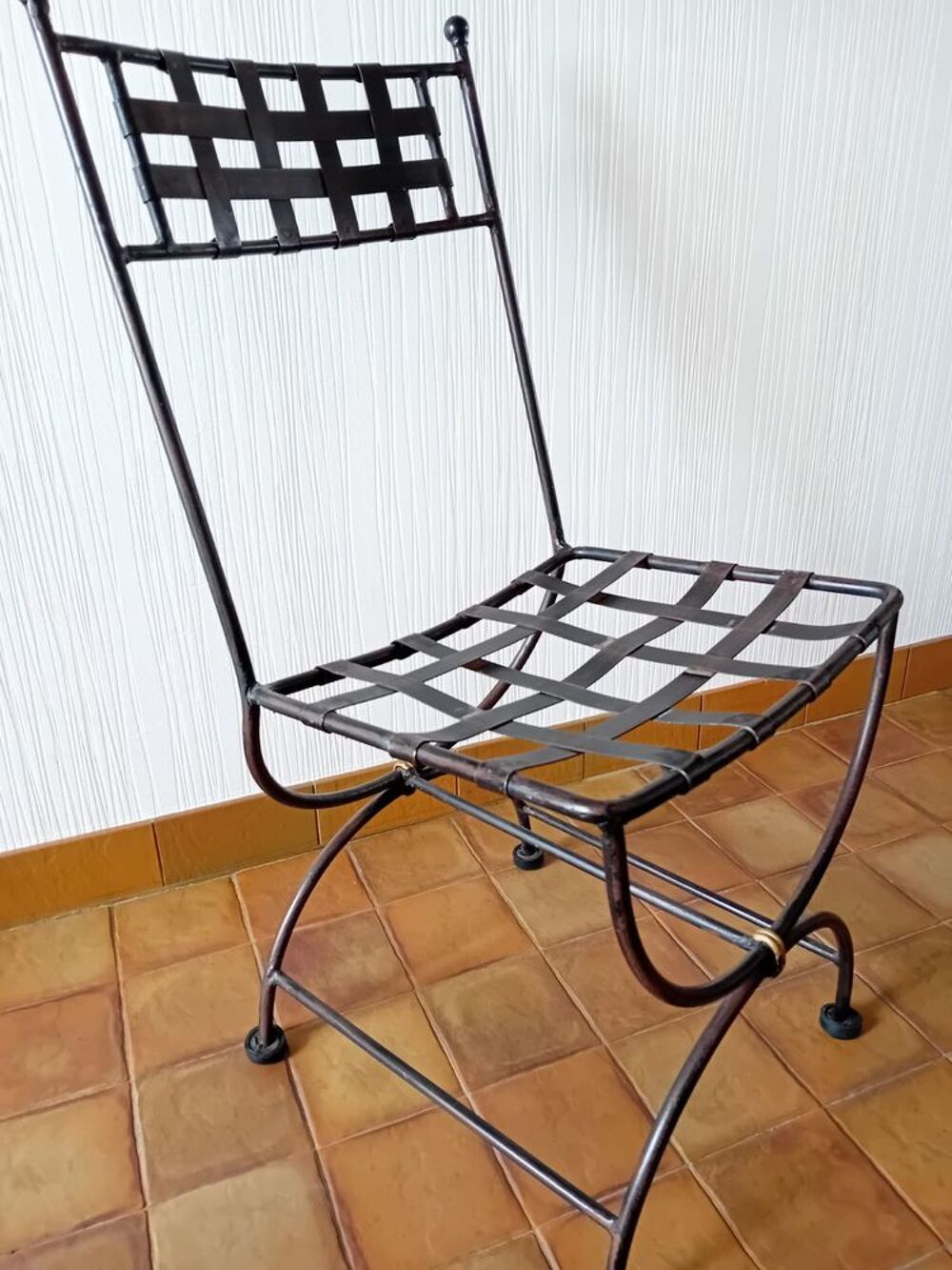 Lot de 4 chaises en fer forg&eacute; Meubles