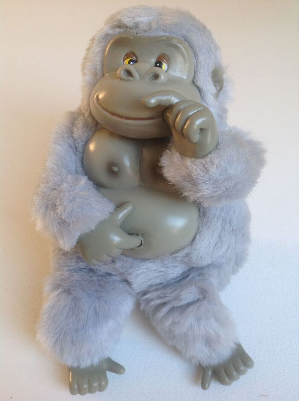 GORILLE GRIS EN PELUCHE Envoi possible
Jeux / jouets