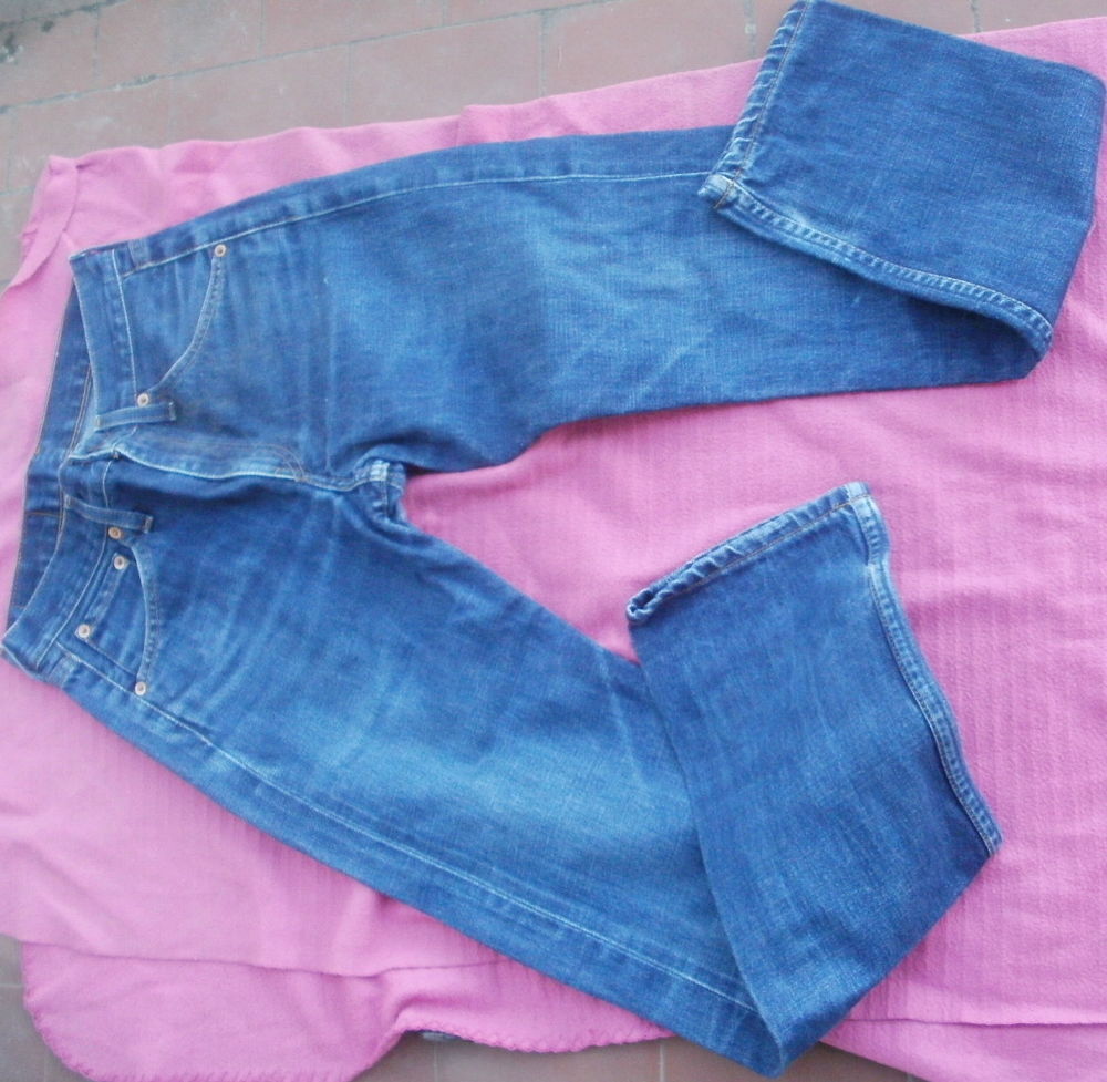 Jean LEVY STRAUSS W27 L 32 = 36/38 Vêtements