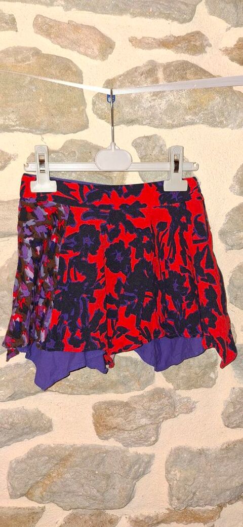Jupe rouge noire et mauve marque Catimini taille 8 ans 5 Villiers (86)