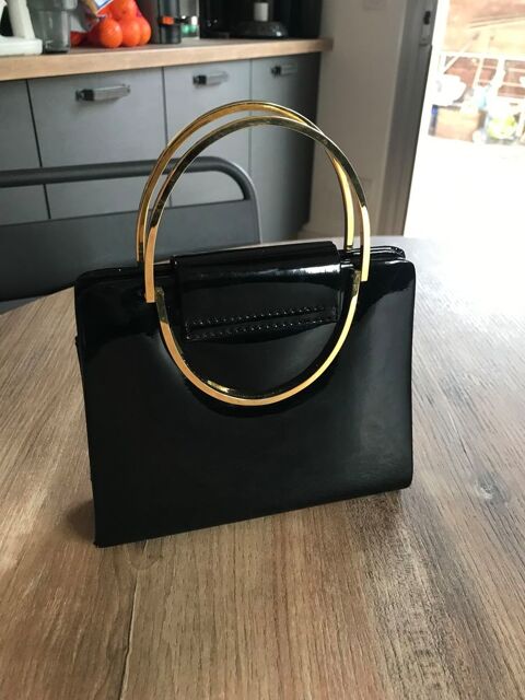 Sac  main femme couleur noir/dor 6 Saleilles (66)