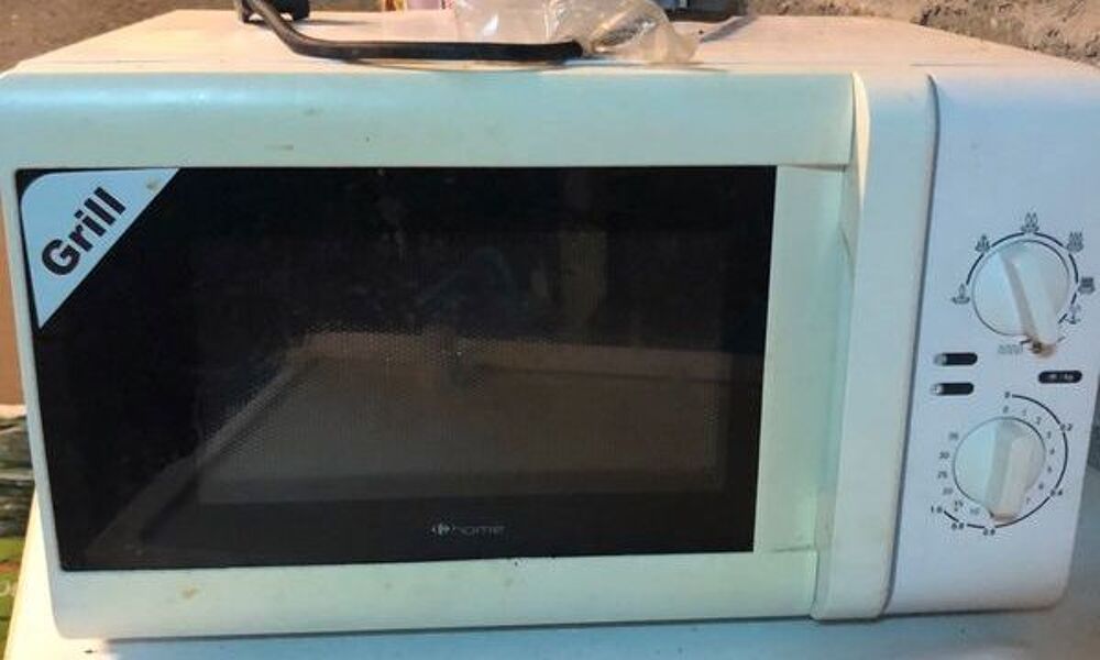 Micro ondes + grill Electroménager