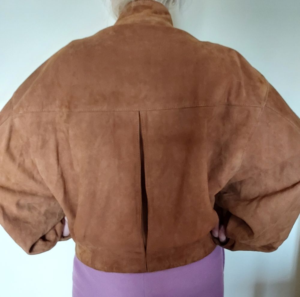 Blouson en daim. Tr&egrave;s bon &eacute;tat. Vintage. Vêtements
