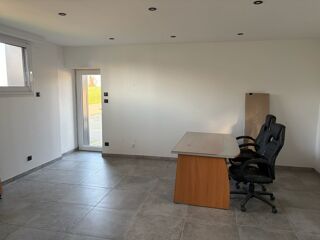  Atelier � louer 2 pi�ces 350 m� Bill�