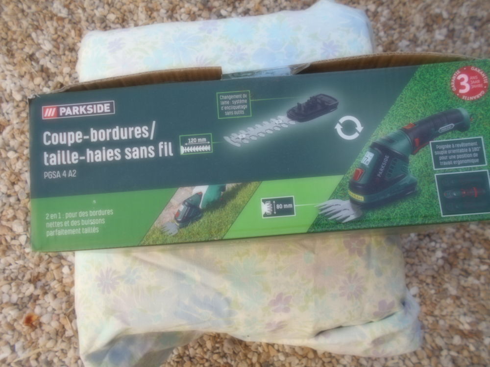 coupe bordure Consoles et jeux vidéos