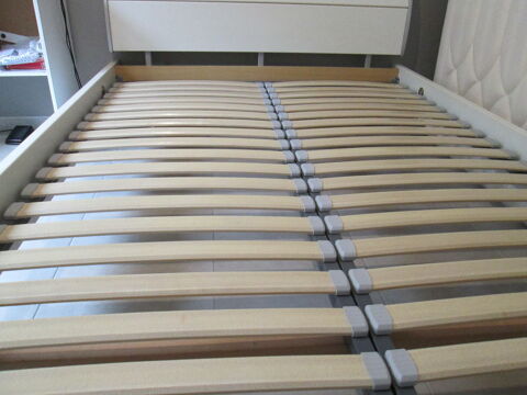 Lit 140 x 190,avec sommier. 150 Tonnay-Charente (17)