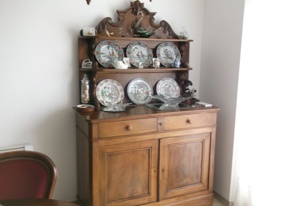 MEUBLE LOUIS PHILIPPE avec VAISSELIER Meubles
