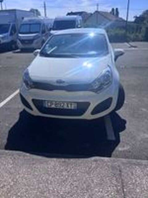 Rio 1.2L 85 Motion 2013 occasion 95400 Villiers-le-Bel