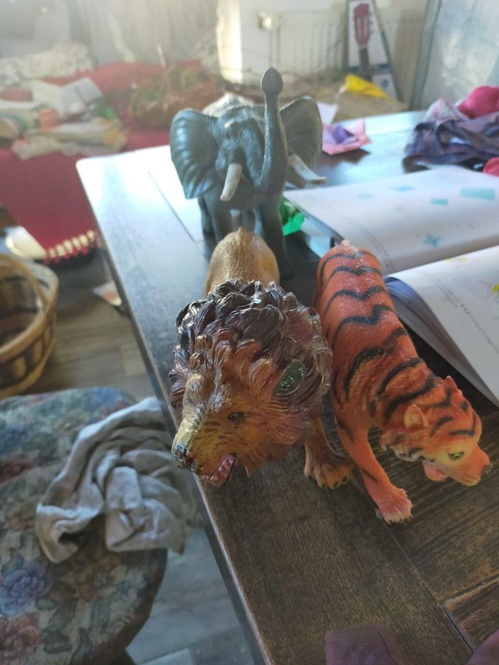 animaux en plastique dur Jeux / jouets