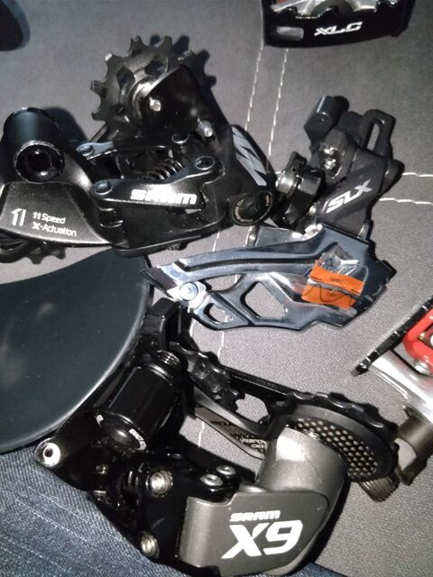 Affaires � ne pas louper pi�ces de VTT DH enti�rement neuve. 80 Salleb�uf (33)