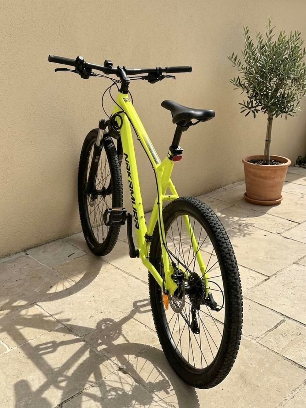 VTT Nakamura Summit700 jaune fluo XL €" excellent &eacute;tat, tr&egrave;s peu roul&eacute; Vélos