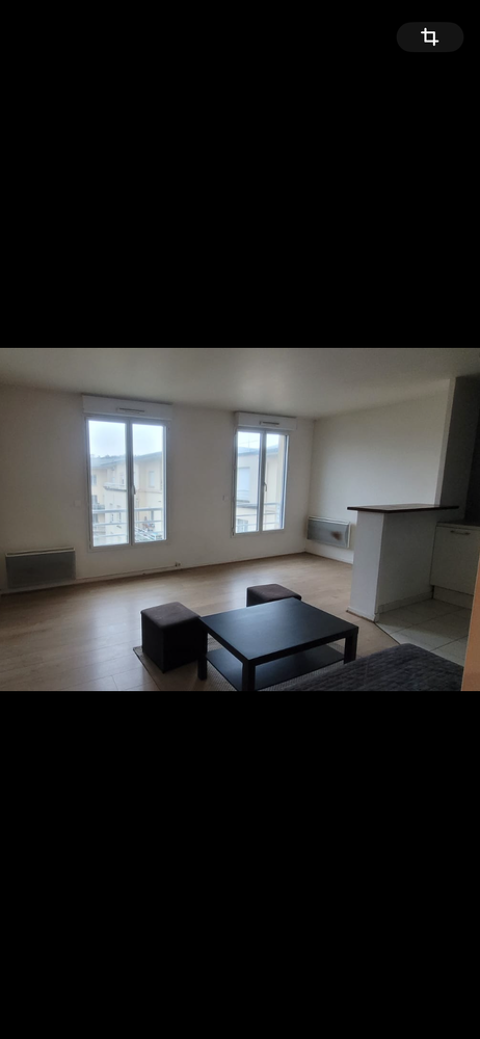  Appartement � louer 1 pi�ce 33 m� Corbeil-essonnes