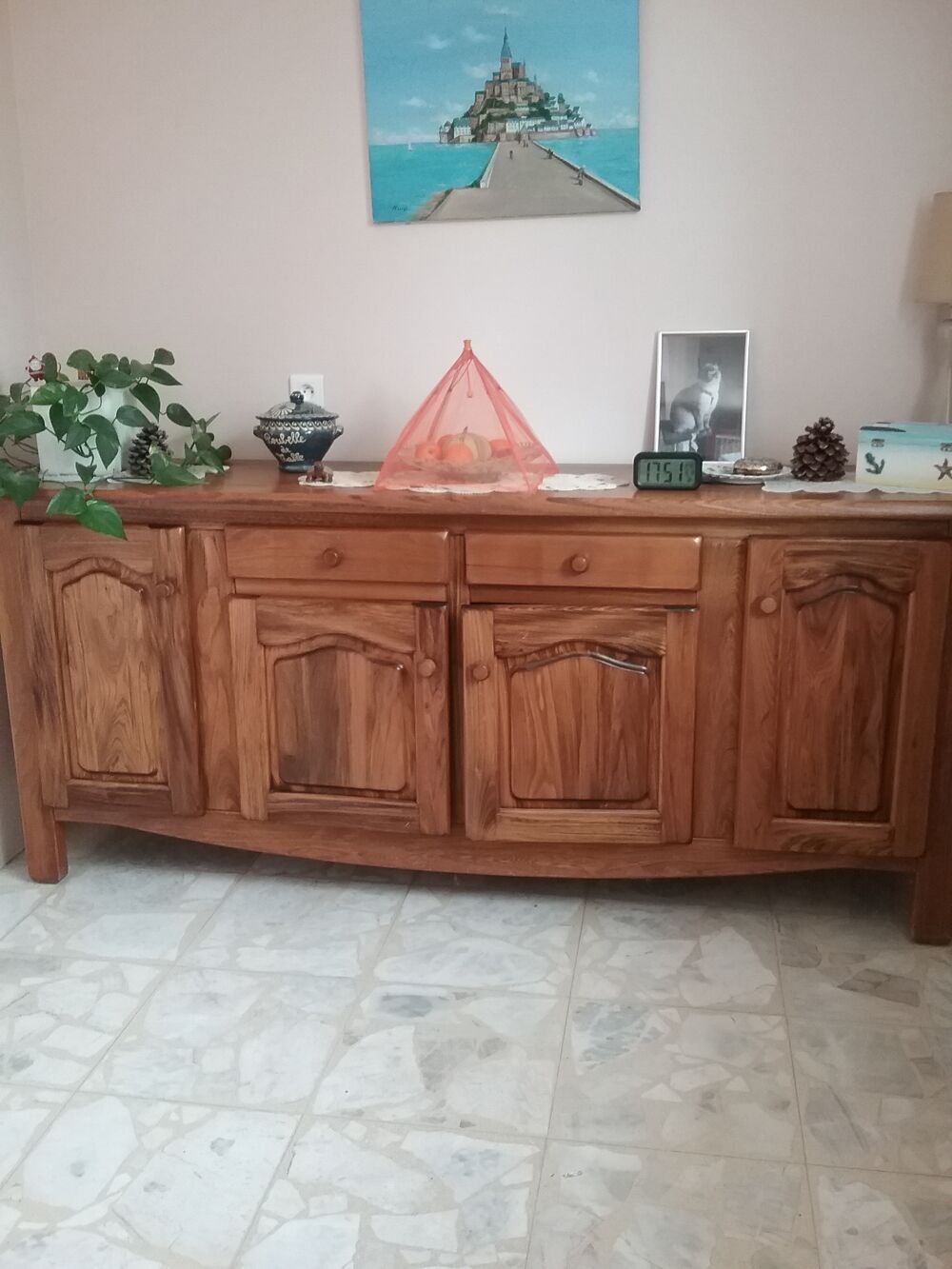 Beau et grand buffet bas Meubles
