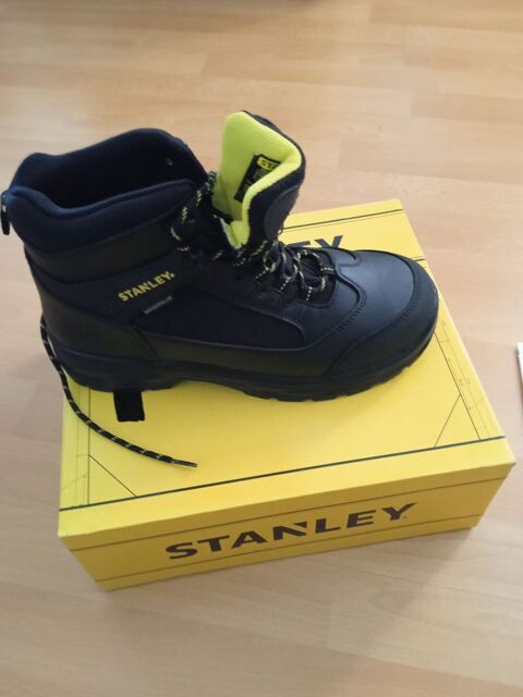 Chaussures de scurit Stanley 35 Saint-Raphal (83)