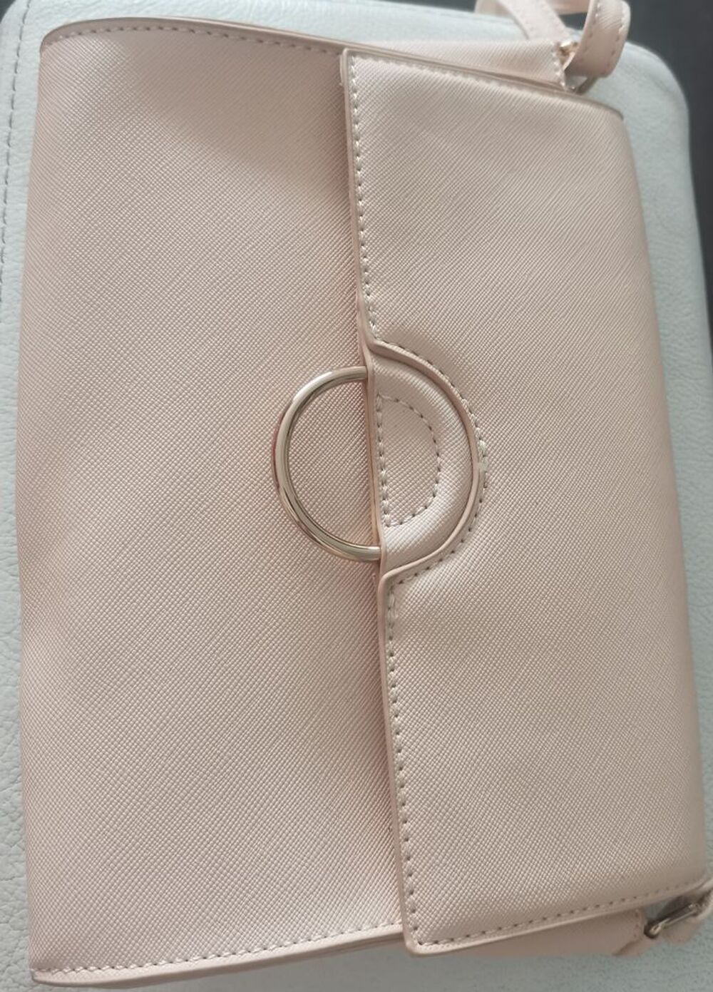 Petit sac &agrave; main id&eacute;al pour grandes occasions Maroquinerie
